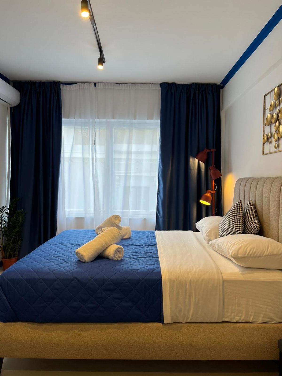 Syntagma Plaka Suite By Zeussuites Atenas Exterior foto